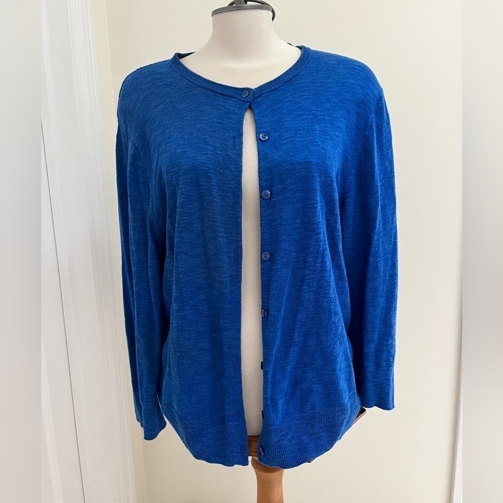 Gap size XL Button front cardigan sweater, royal blue knit